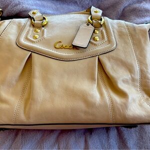 NWT Ivory Coach Ashley Medium Satchel Shoulder Bag Purse Matte Soft Leather EUC